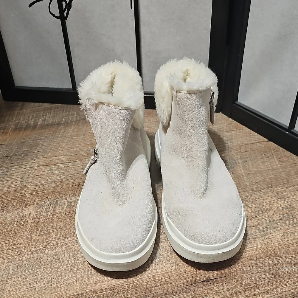 Cole Haan Off-White Fur-Lined Grandseries Waterproof Zippered Boots Size 11